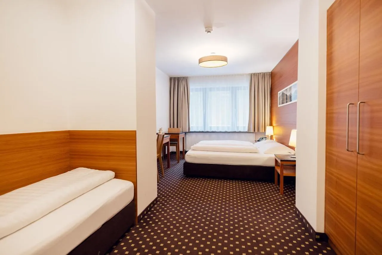 Hotel Bon Alpina Innsbruck 3*,  Austria